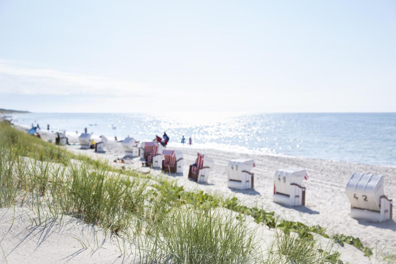 Strandhotel Fischland เดียร์ฮาเกิน ภายนอก รูปภาพ