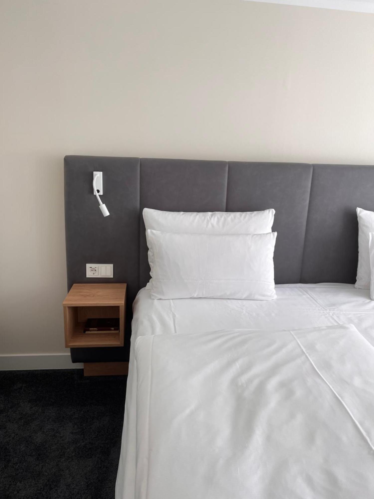 Strandhotel Fischland เดียร์ฮาเกิน ภายนอก รูปภาพ