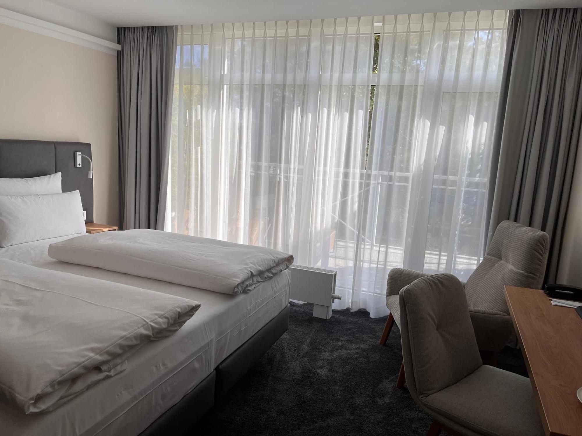 Strandhotel Fischland เดียร์ฮาเกิน ภายนอก รูปภาพ