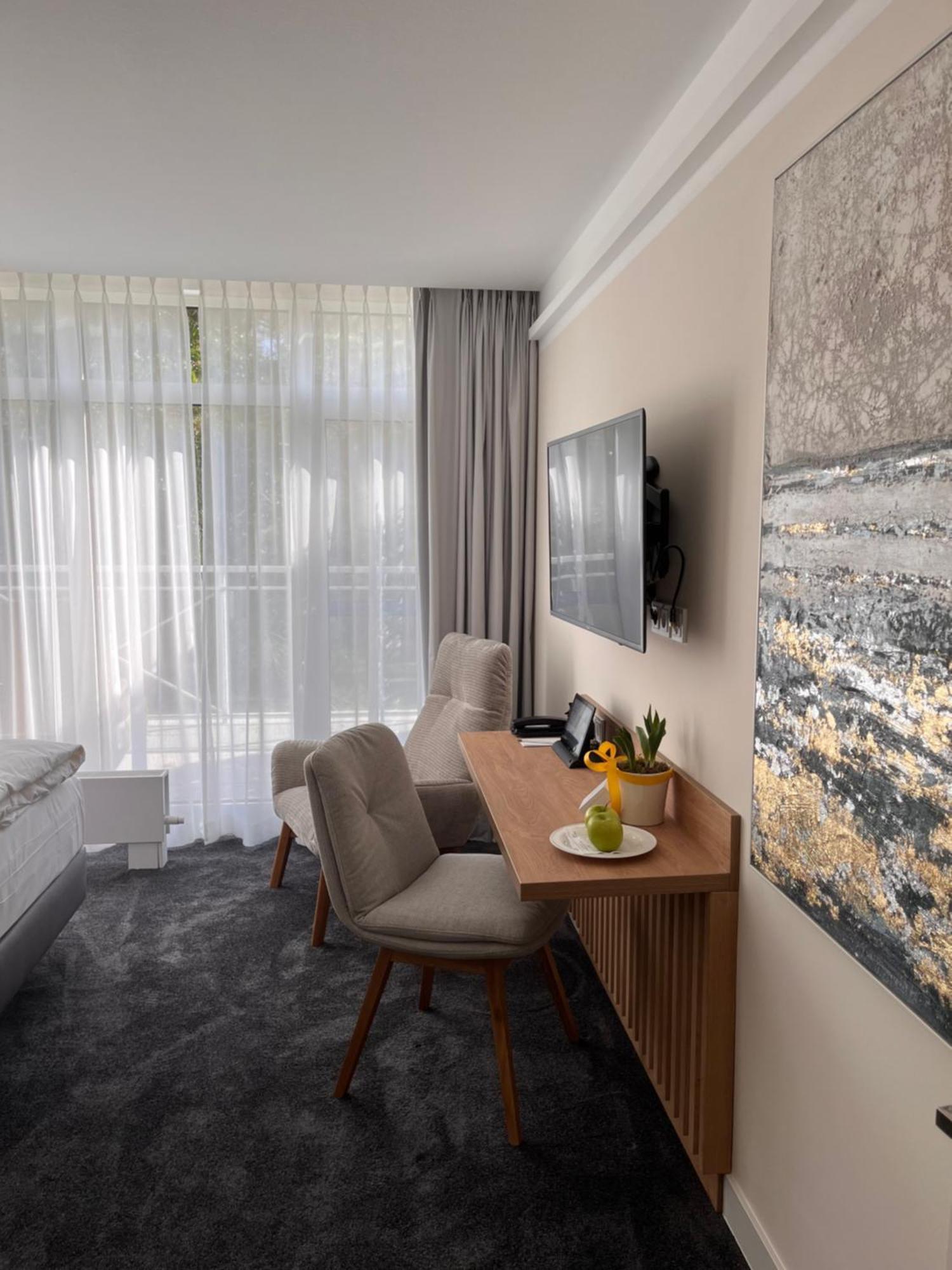 Strandhotel Fischland เดียร์ฮาเกิน ภายนอก รูปภาพ