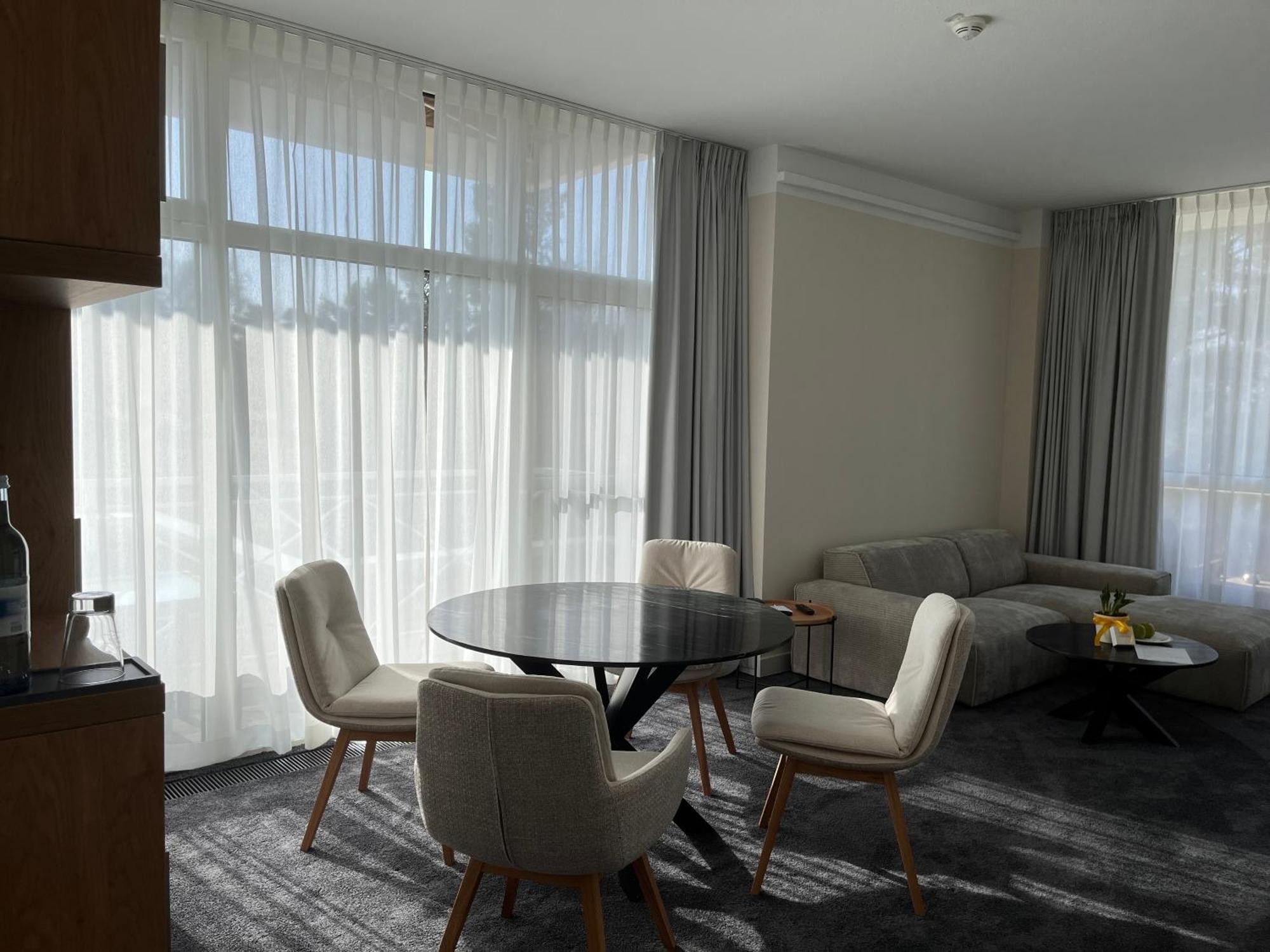 Strandhotel Fischland เดียร์ฮาเกิน ภายนอก รูปภาพ